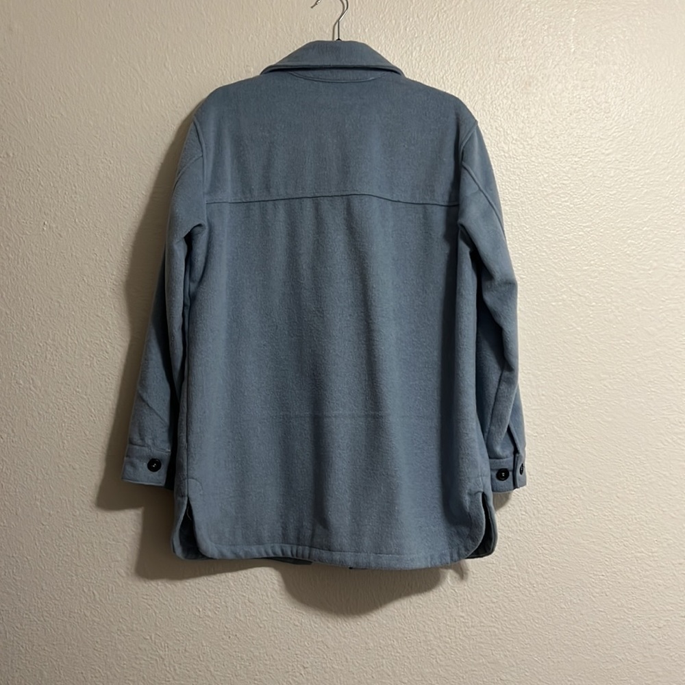 Shacket - Picture 2 of 2